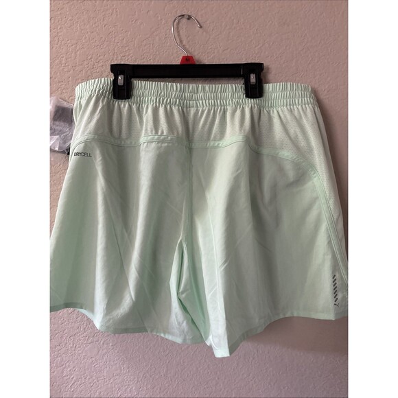 Puma Dry Cell L Moisture Wicking Training Cat Shorts Green  5” Inseam NWT - Picture 3 of 3